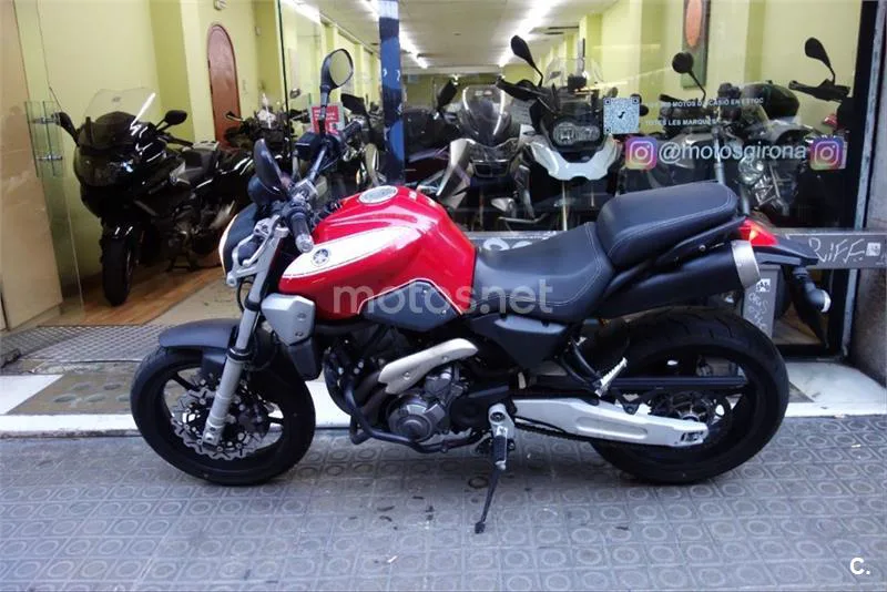 Yamaha MT-03 – Vista 11