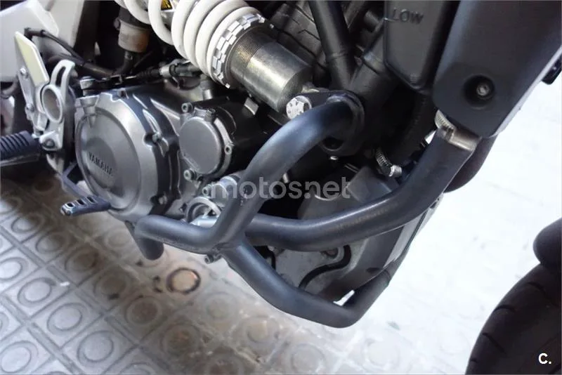 Yamaha MT-03 – Vista 13