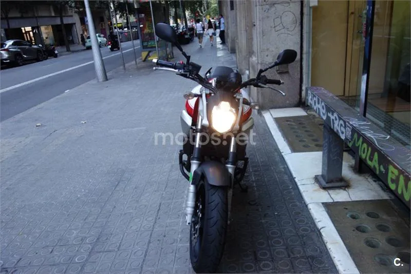 Yamaha MT-03 – Vista 10