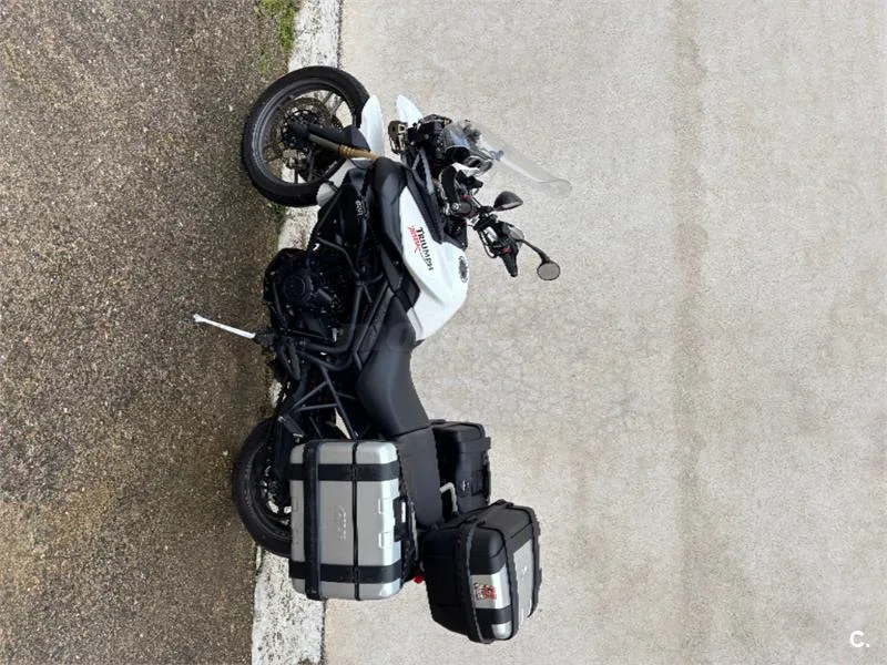 Triumph Tiger 800 – Vista 2