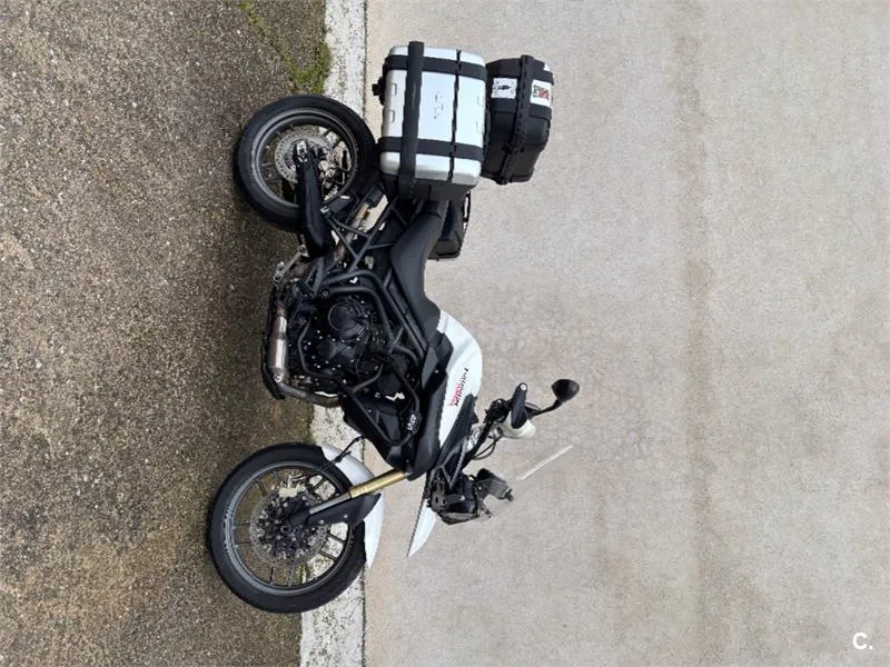 Triumph Tiger 800 – Vista 3