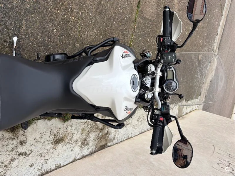 Triumph Tiger 800 – Vista 4