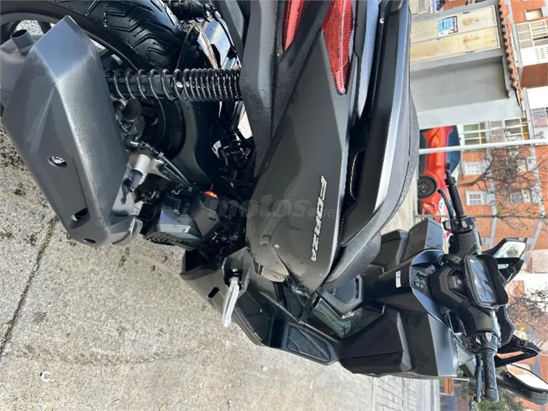 Honda Forza 125 – Vista 4