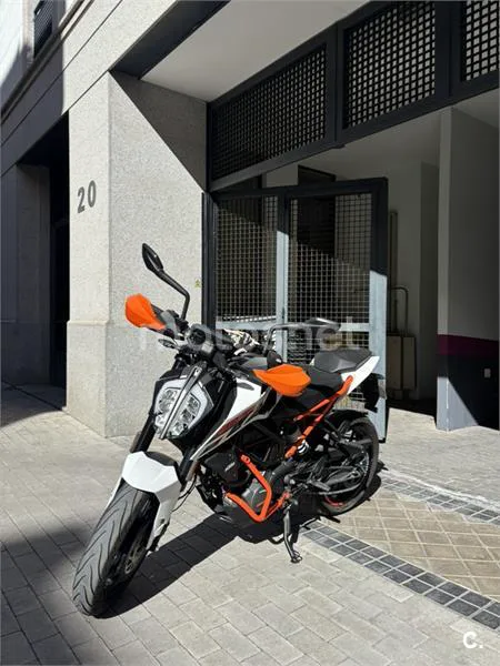 KTM 125 – Vista 3