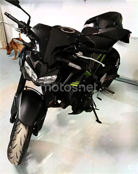 Kawasaki Z 900 – Vista 3