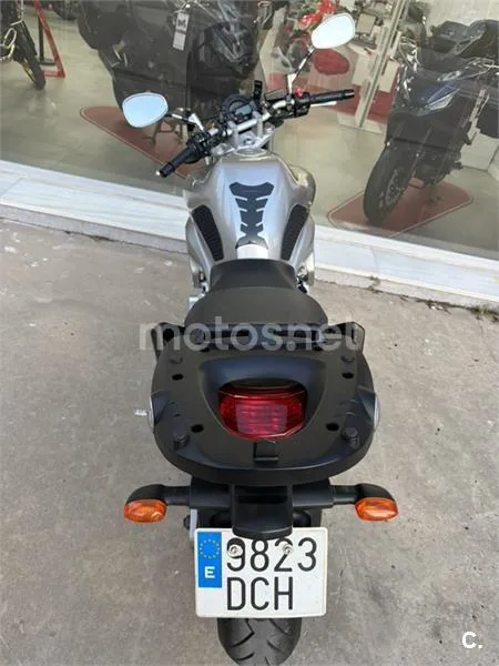 Yamaha FZ6 S – Vista 4