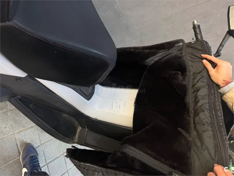 Peugeot SATELIS 125i premium – Vista 5