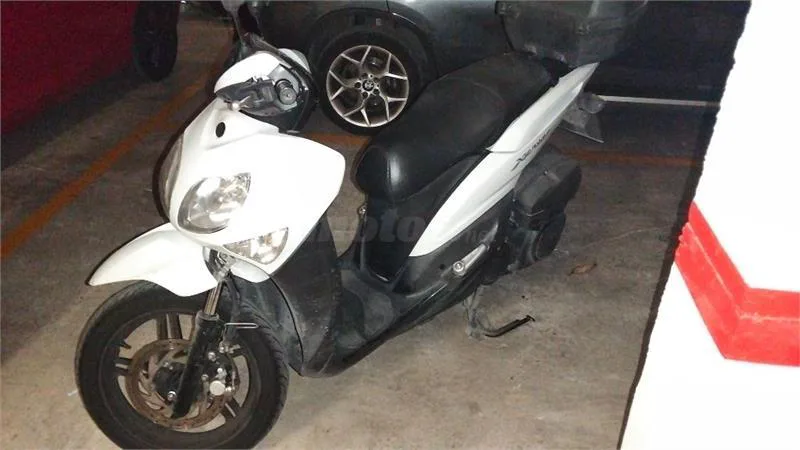 Yamaha X enter 125 1400 € 2015 Alicante - 1