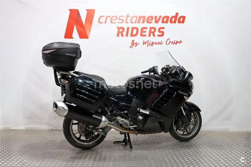 Kawasaki 1400GTR – Vista 11