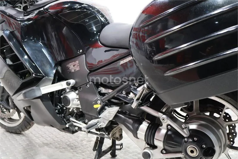Kawasaki 1400GTR – Vista 14