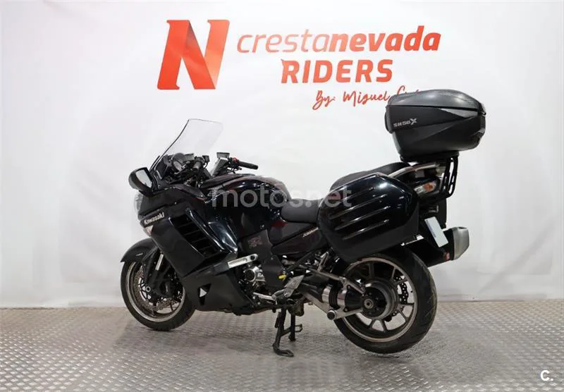 Kawasaki 1400GTR – Vista 10