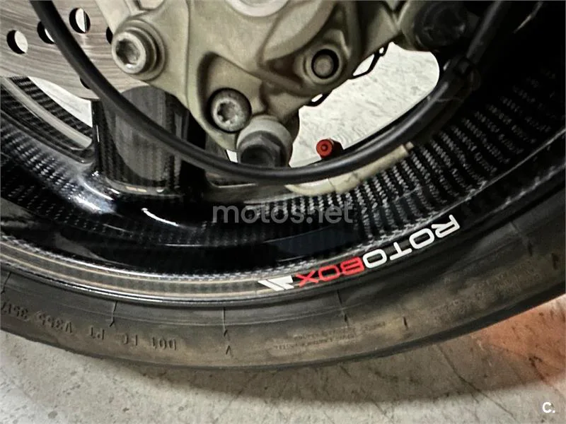 Ducati Monster 821 – Vista 15