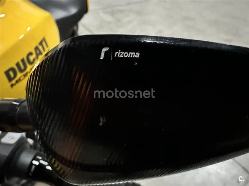 Ducati Monster 821 – Vista 21