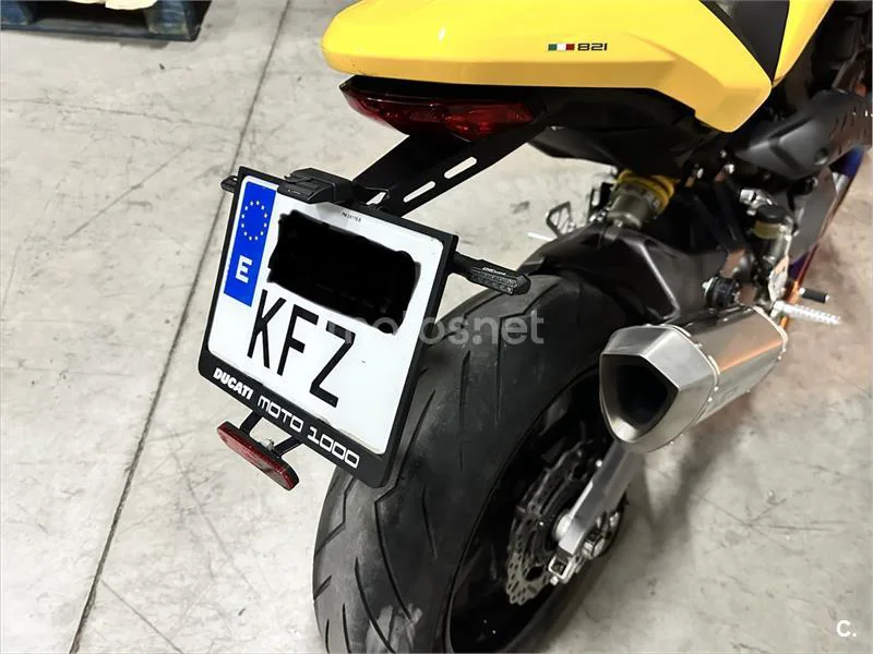 Ducati Monster 821 – Vista 35
