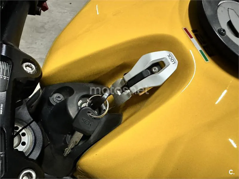 Ducati Monster 821 – Vista 37