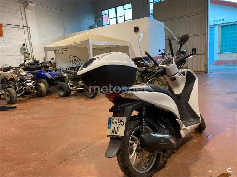 Honda SH 125i – Vista 11