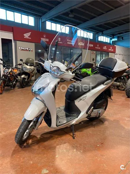 Honda SH 125i – Vista 6