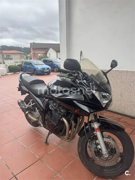 Suzuki Bandit 650 S – Vista 2