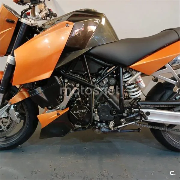 KTM 990 Super Duke – Vista 12