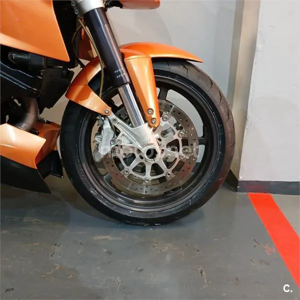KTM 990 Super Duke – Vista 10