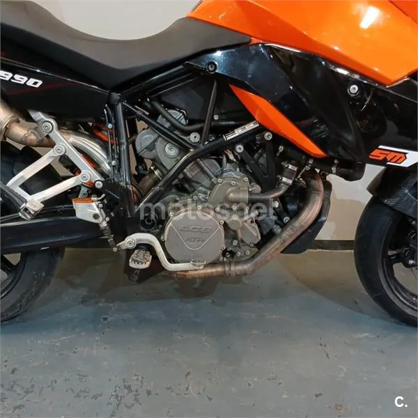 KTM 990 SM – Vista 11