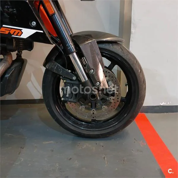 KTM 990 SM – Vista 12