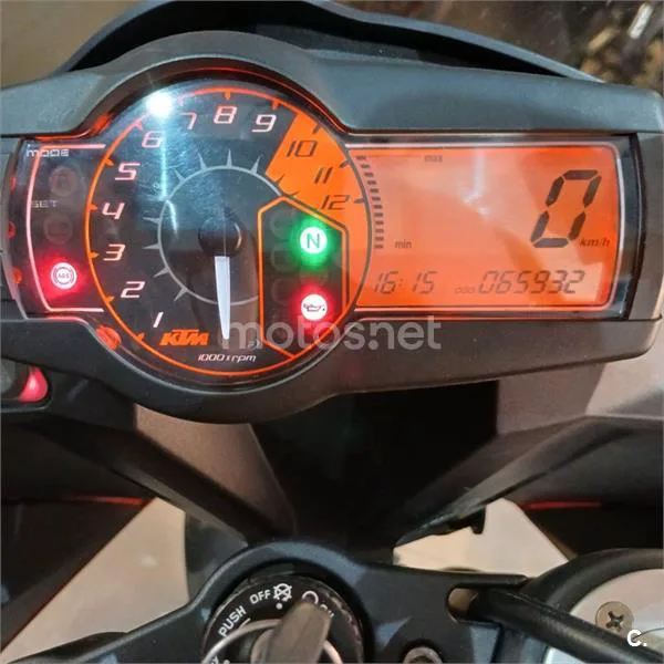 KTM 990 SM – Vista 7