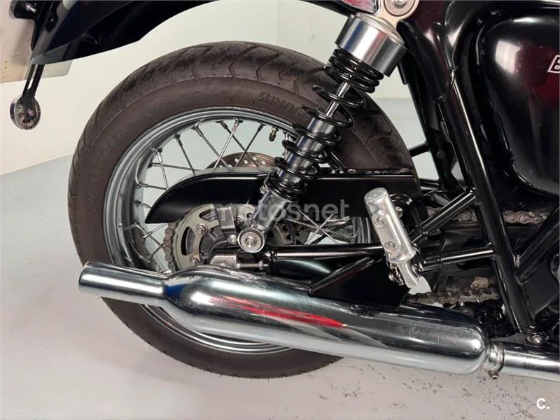 Triumph Bonneville – Vista 8