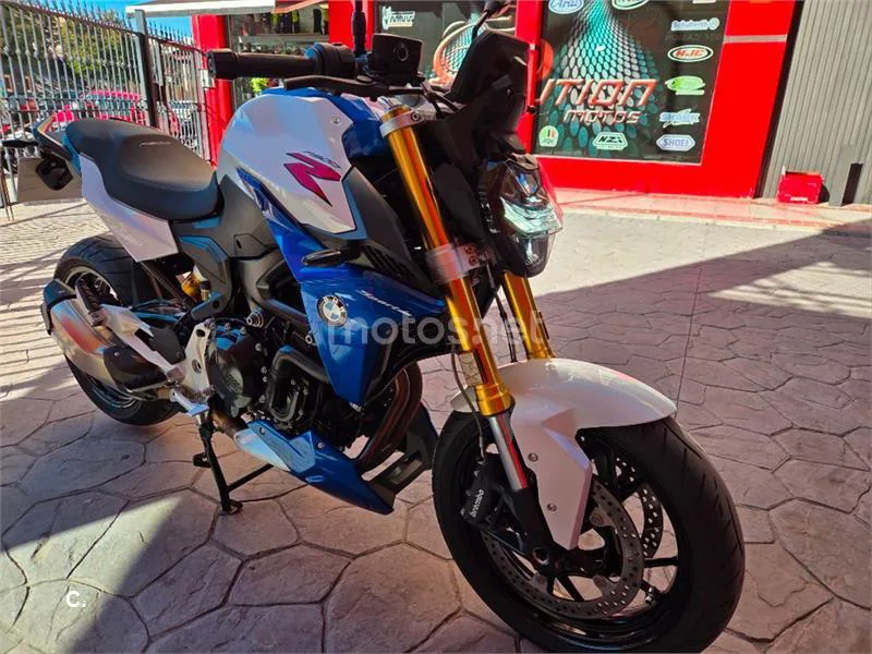 BMW F 900 R – Vista 4