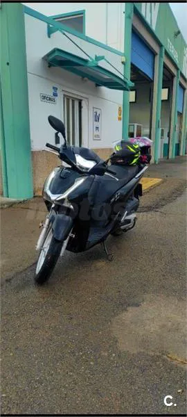 Honda SH125i – Vista 4