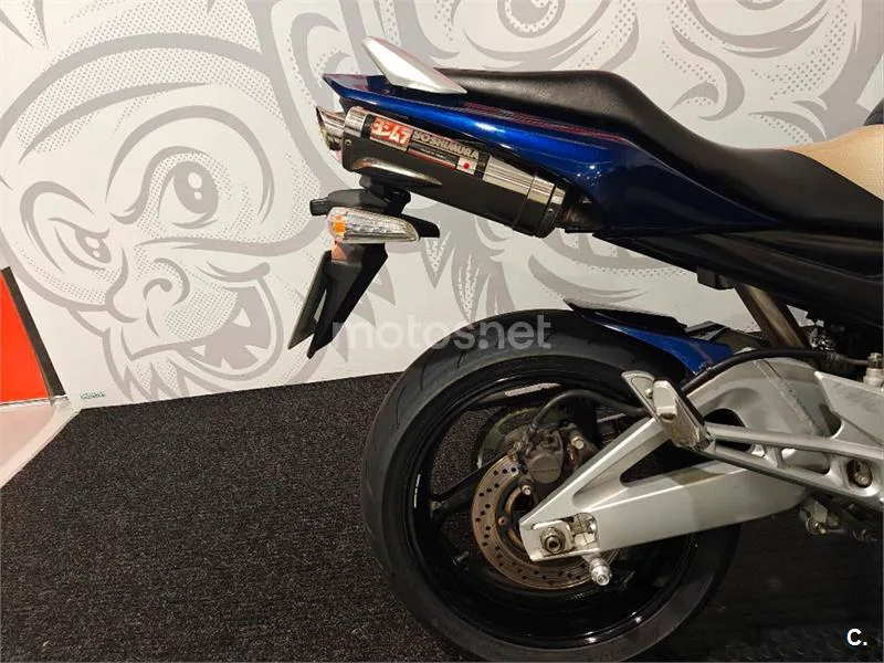 Suzuki GSR 600 – Vista 11