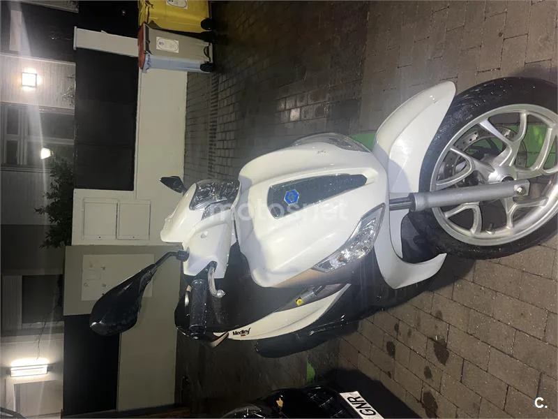 Piaggio Medley – Vista 3