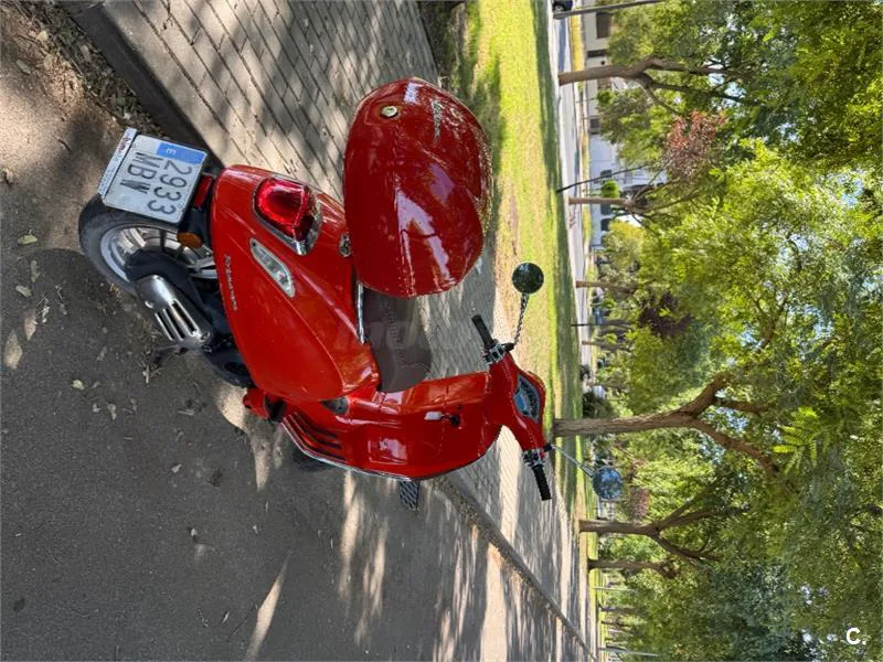 Vespa GTS 125 – Vista 2