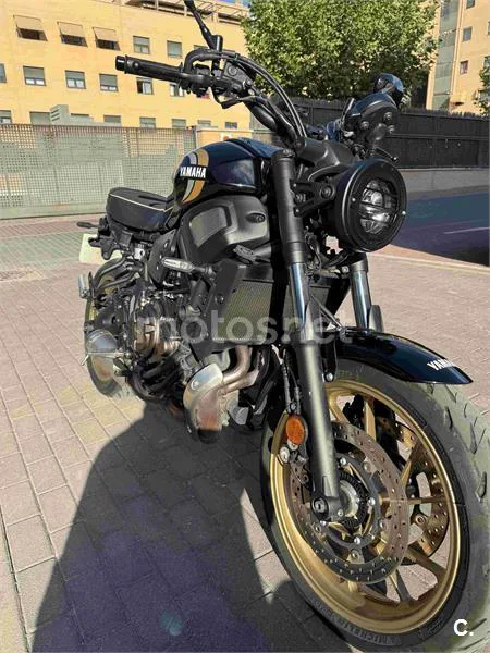Yamaha XSR700 – Vista 5