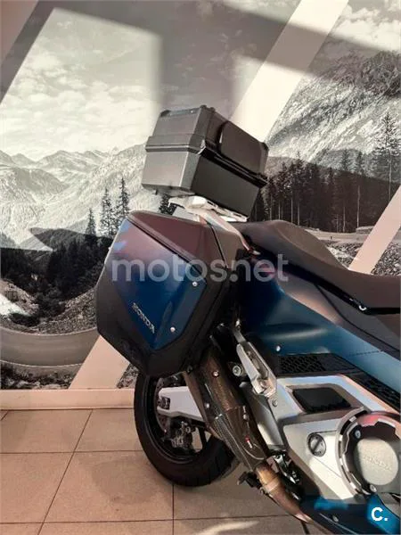 Honda Forza 750 – Vista 4