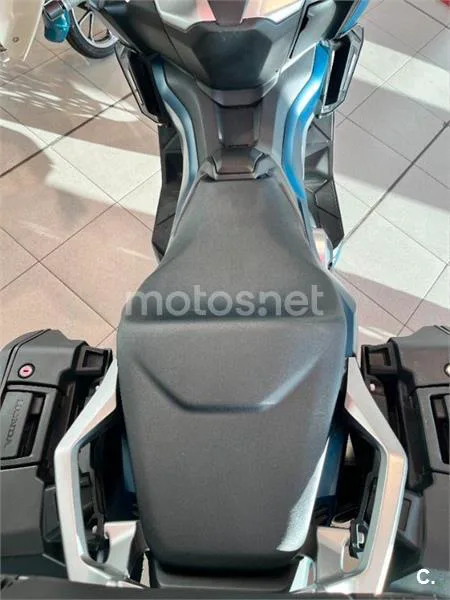 Honda Forza 750 – Vista 7