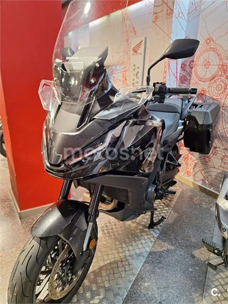 Honda NT1100 – Vista 5