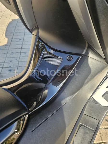 Yamaha TMAX 530 – Vista 11