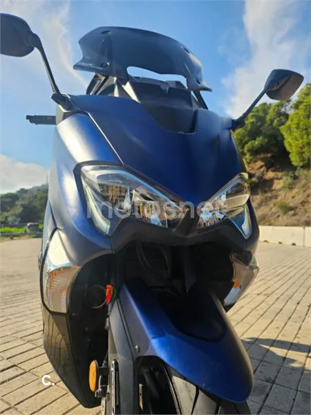 Yamaha TMAX 530 – Vista 15