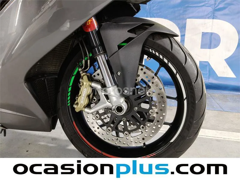MV Agusta F3 675 – Vista 18