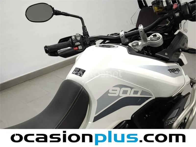 Triumph Tiger 900 – Vista 24