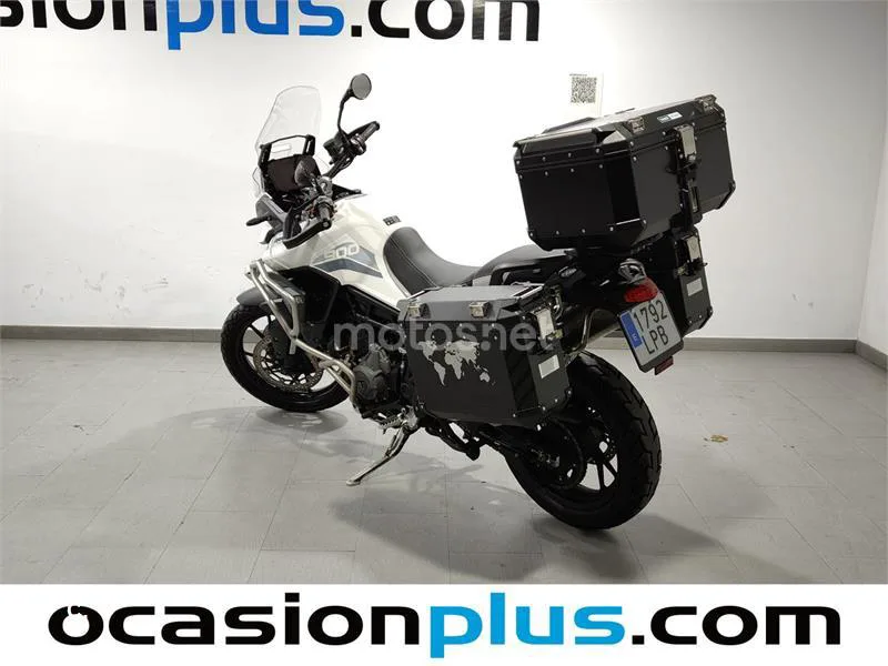 Triumph Tiger 900 – Vista 7