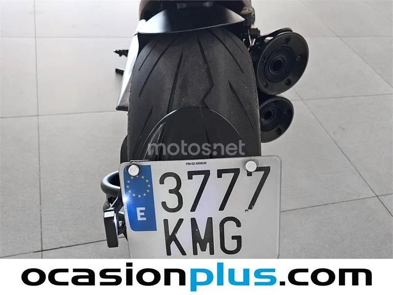 Ducati Diavel – Vista 25