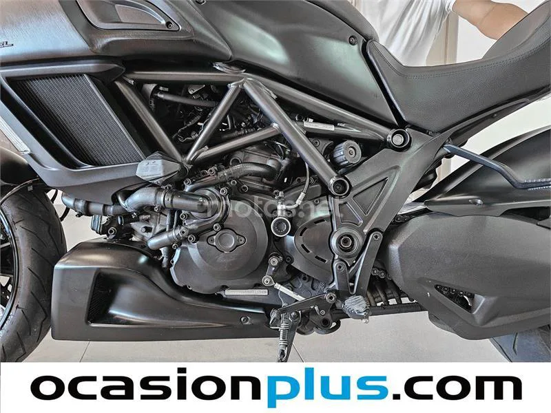 Ducati Diavel – Vista 31