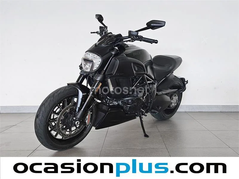 Ducati Diavel – Vista 6
