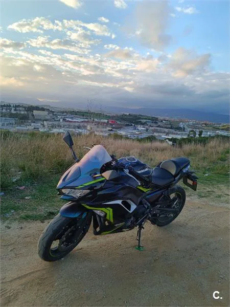 Kawasaki Ninja 650 – Vista 2
