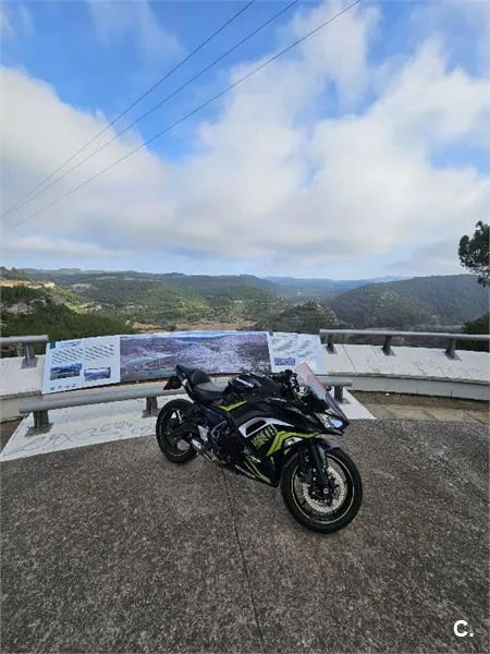 Kawasaki Ninja 650 – Vista 4