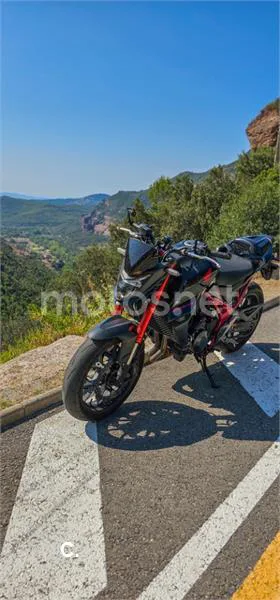 Honda CB 750 – Vista 5