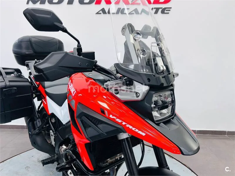 Suzuki V-Strom 1050 – Vista 11