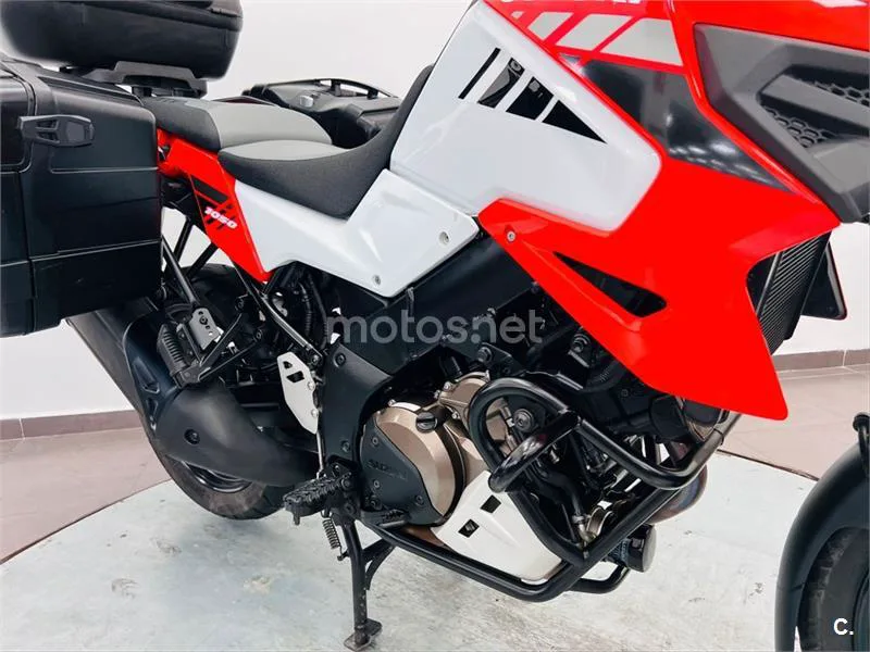 Suzuki V-Strom 1050 – Vista 17